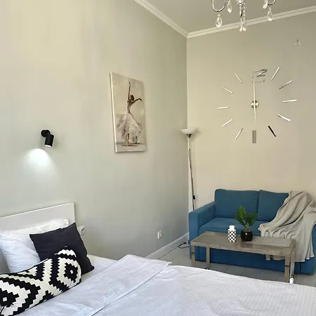 міамо 5хв до площі ринок Apartamento Lviv