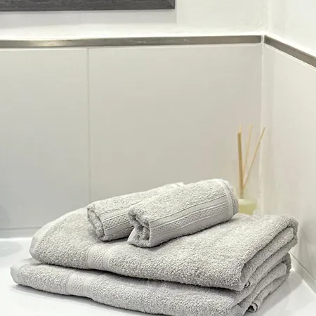 Apartamento міамо 5хв до площі ринок