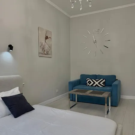 міамо 5хв до площі ринок *