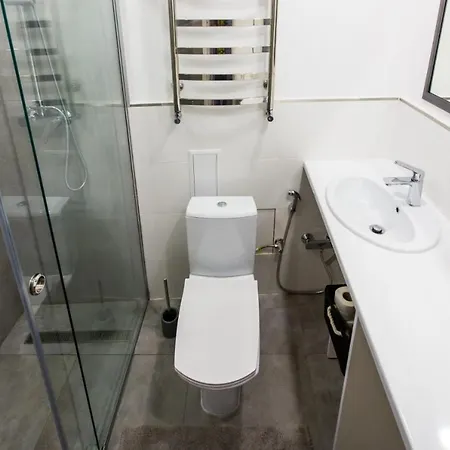 Apartment міамо 5хв до площі ринок Lviv